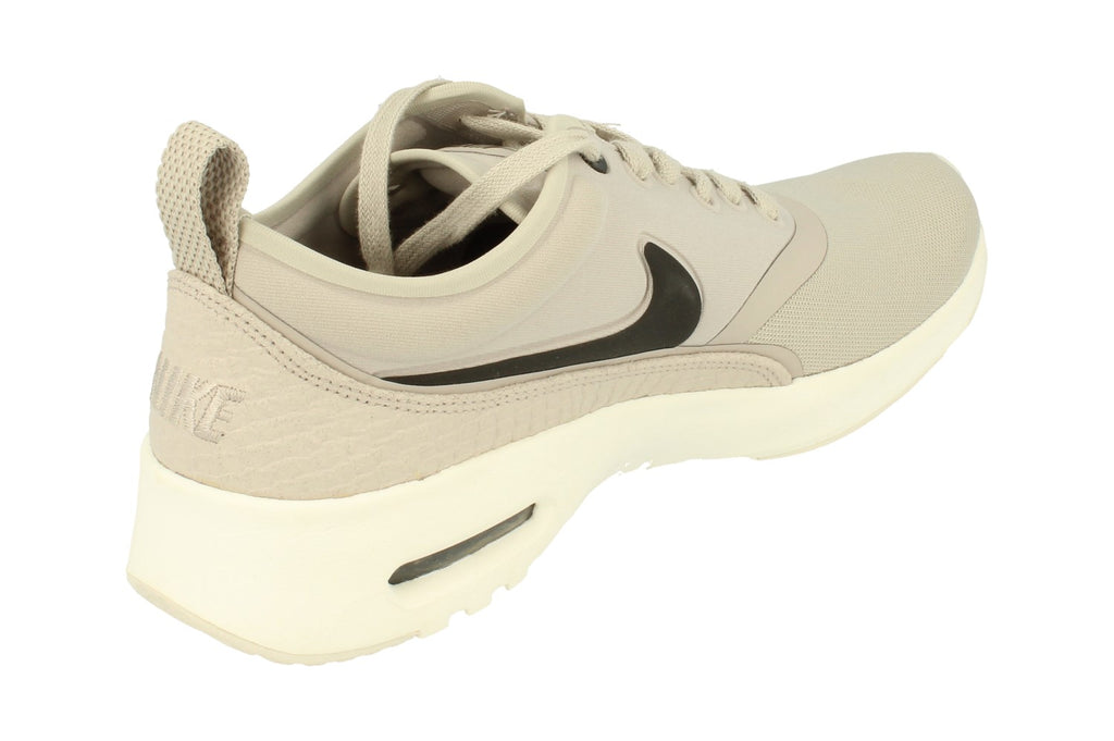 Beige nike air hot sale max thea